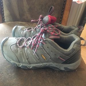 Keen hiking shoes